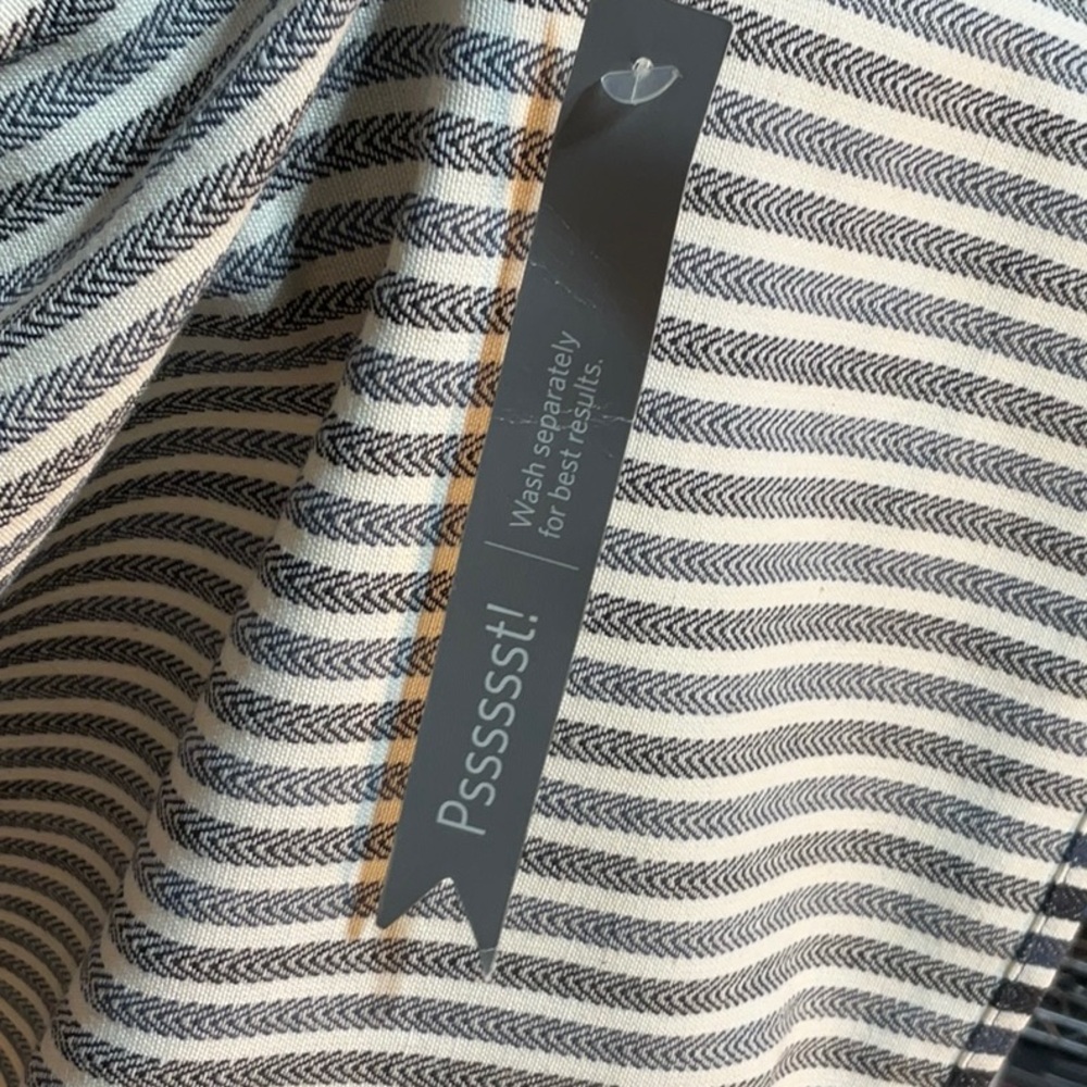 Striped Kitchen Apron - Picture 5 of 5